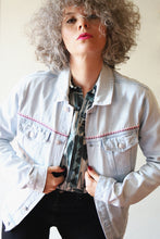 Load image into Gallery viewer, Veste en Jean's customisée
