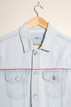 Load image into Gallery viewer, Veste en Jean's customisée