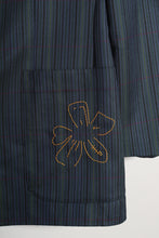 Charger l'image dans la galerie, Veste en laine vintage oversize cutomisée