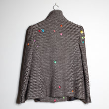Load image into Gallery viewer, Manteau en laine réparé