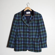 Load image into Gallery viewer, Veste vintage en laine customisée