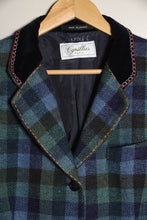 Load image into Gallery viewer, Veste vintage en laine customisée