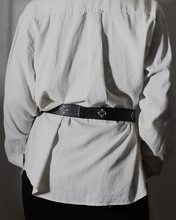 Charger l'image dans la galerie, Ceinture en cuire souple noir Sashiko