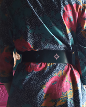 Charger l'image dans la galerie, Ceinture en cuire verte Sashiko