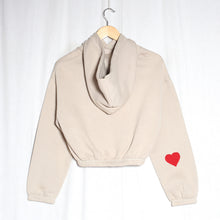 Charger l'image dans la galerie, Crop Hoodie coeur
