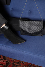 Load image into Gallery viewer, Pochette en cuire &amp; Jeans Sashiko