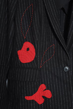 Load image into Gallery viewer, Veste noire à rayure blanche