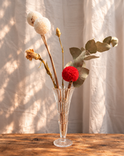 Cargar imagen en el visor de la galería, Composition florale zéro déchet – Rouge &amp; écru