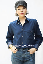 Load image into Gallery viewer, Chemise crop upcyclée Sashiko