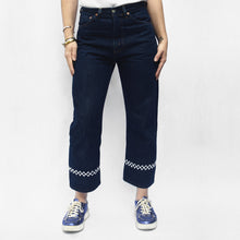 Load image into Gallery viewer, Jean's Levis 3/4 Sashiko
