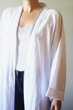 Charger l'image dans la galerie, Kimono blanc Sashiko