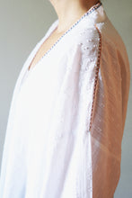 Charger l'image dans la galerie, Kimono blanc Sashiko