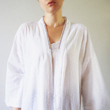 Charger l'image dans la galerie, Kimono blanc Sashiko
