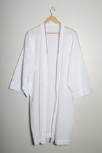 Charger l'image dans la galerie, Kimono blanc Sashiko
