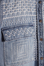 Charger l'image dans la galerie, Chemise en Jeans Sashiko
