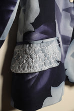 Load image into Gallery viewer, Veste vintage et ses grosses fleurs Sashiko