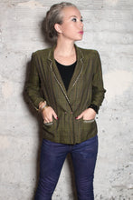 Load image into Gallery viewer, Veste kaki upcyclée Sashiko