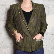 Load image into Gallery viewer, Veste kaki upcyclée Sashiko