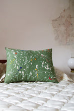 Load image into Gallery viewer, Coussin Crash Party #1