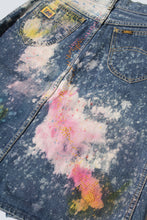 Load image into Gallery viewer, Jupe en jean's recyclée Arty #2 T 38