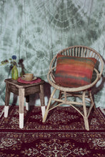 Load image into Gallery viewer, Coussin peint multicolore