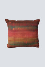 Load image into Gallery viewer, Coussin peint multicolore