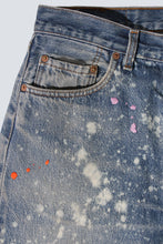Load image into Gallery viewer, Jean's Levis recyclé et taches brodées