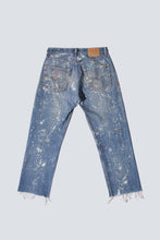 Load image into Gallery viewer, Jean's Levis recyclé et taches brodées