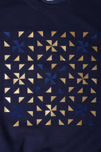 Load image into Gallery viewer, Sweat bleu graphisme or et bleu