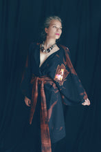 Load image into Gallery viewer, Kimono Flower Power