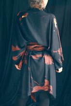 Load image into Gallery viewer, Kimono Flower Power