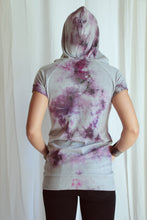 Load image into Gallery viewer, Sweat sans manche à capuche Flower Power