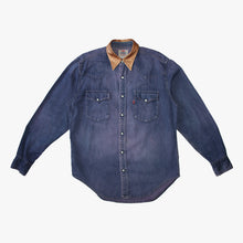 Load image into Gallery viewer, Chemise en jeans Levi's upcyclée Twinkle Vibe / Taille M